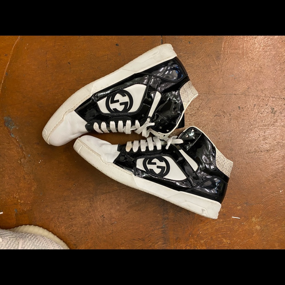 Gucci black and white hi-top men’s sneakers